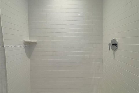 Appartement à louer à Miami, Floride: 1 chambre, 66.98 m2 № 1779787 - photo 11