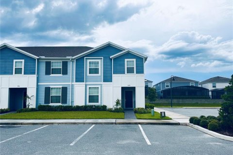 Townhouse in Davenport, Florida 5 bedrooms, 212.1 sq.m. № 1834792 - photo 1