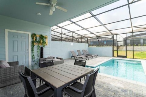 Townhouse in Davenport, Florida 5 bedrooms, 212.1 sq.m. № 1834792 - photo 26