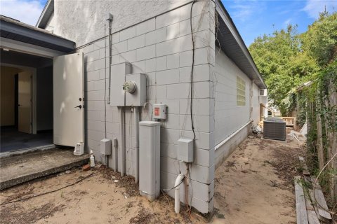 Immobilier commercial à louer à Clermont, Floride: 418.06 m2 № 2105416 - photo 12