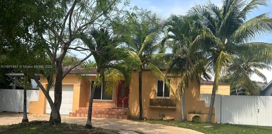 Villa ou maison à Miami, Floride 3 chambres, 137.4 m2 № 1920085