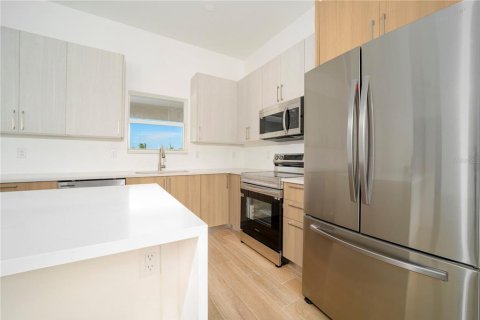 Casa en alquiler en Port Charlotte, Florida, 4 dormitorios, 240.34 m2 № 1287435 - foto 22
