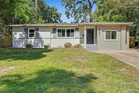 House in Jacksonville, Florida 3 bedrooms, 132.29 sq.m. № 2393508