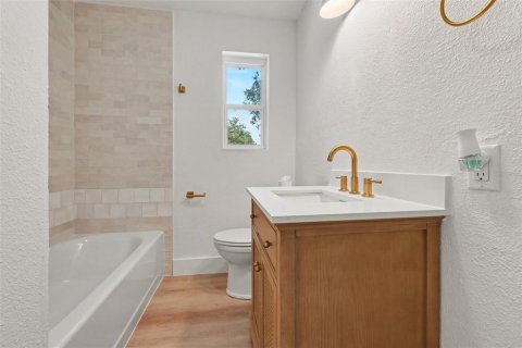 House in Jacksonville, Florida 3 bedrooms, 132.29 sq.m. № 2393508 - photo 19