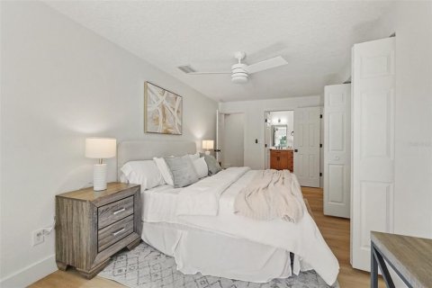 House in Jacksonville, Florida 3 bedrooms, 132.29 sq.m. № 2393508 - photo 12