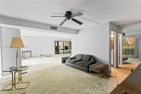 Купить кондоминиум в Пемброк-Пайнс, Флорида 2 спальни, 135.54м2, № 1995072 - фото 8