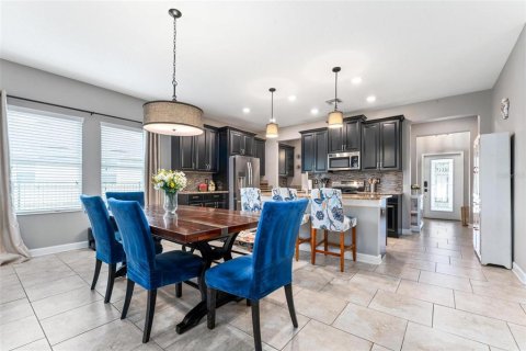 House in STOREY LAKE in Kissimmee, Florida 5 bedrooms, 358.88 sq.m. № 1568598 - photo 10