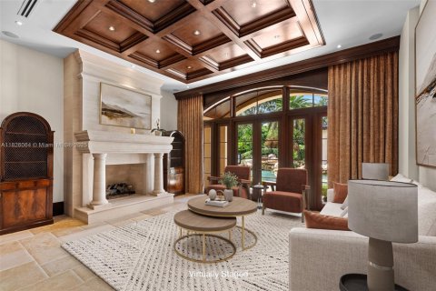 House in Pinecrest, Florida 7 bedrooms, 1067.73 sq.m. № 1961297 - photo 21