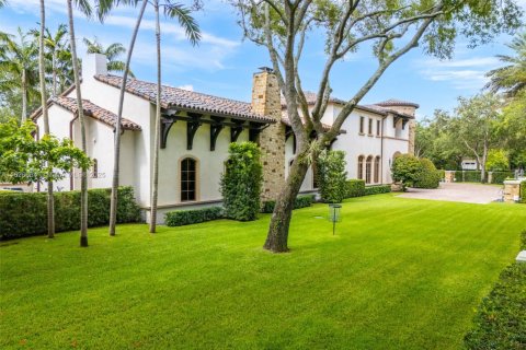 House in Pinecrest, Florida 7 bedrooms, 1067.73 sq.m. № 1961297 - photo 13