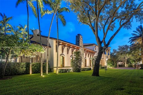 House in Pinecrest, Florida 7 bedrooms, 1067.73 sq.m. № 1961297 - photo 4