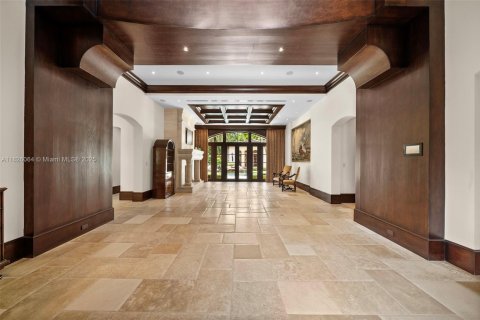 House in Pinecrest, Florida 7 bedrooms, 1067.73 sq.m. № 1961297 - photo 18