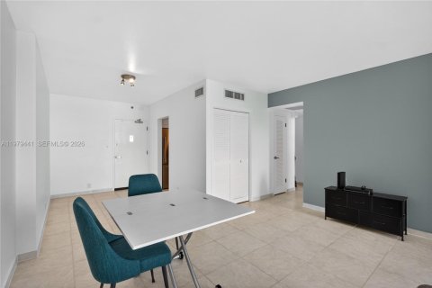 Copropriété à louer à Miami Beach, Floride: 1 chambre, 79.15 m2 № 2045965 - photo 19