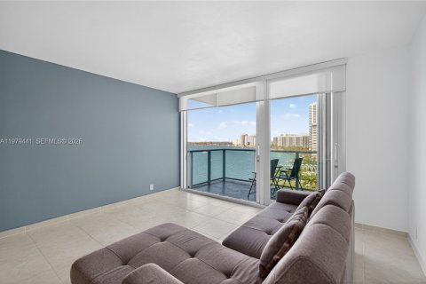 Copropriété à louer à Miami Beach, Floride: 1 chambre, 79.15 m2 № 2045965 - photo 17