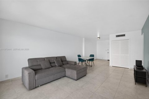 Copropriété à louer à Miami Beach, Floride: 1 chambre, 79.15 m2 № 2045965 - photo 16