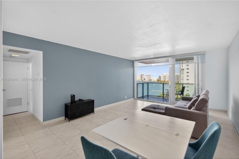 Copropriété à louer à Miami Beach, Floride: 1 chambre, 79.15 m2 № 2045965 - photo 22