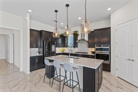 Villa ou maison à vendre à Orlando, Floride: 4 chambres, 274.15 m2 № 2329775 - photo 12