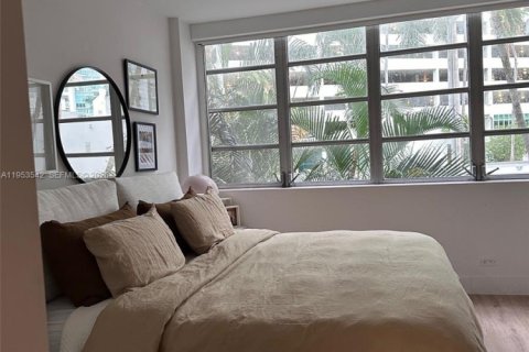 Condominio en alquiler en Miami, Florida, 1 dormitorio, 73.11 m2 № 2008025 - foto 8