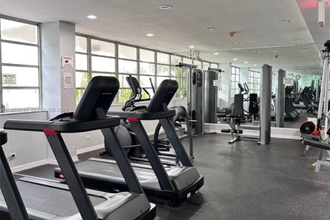 Condominio en alquiler en Miami, Florida, 1 dormitorio, 73.11 m2 № 2008025 - foto 24