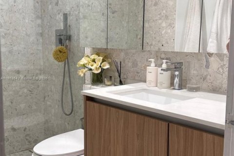 Condominio en alquiler en Miami, Florida, 1 dormitorio, 73.11 m2 № 2008025 - foto 12