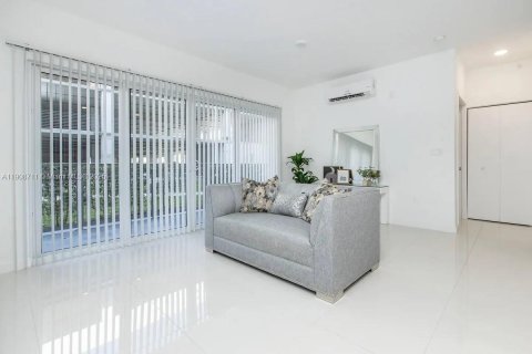 Apartment in Homestead, Florida 2 bedrooms, 109.16 sq.m. № 1964957 - photo 3