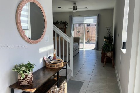 Townhouse in Homestead, Florida 4 bedrooms, 166.3 sq.m. № 2057313 - photo 3
