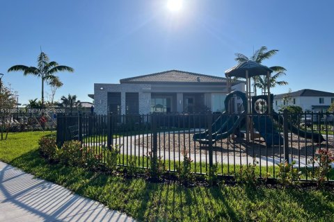 Townhouse in Homestead, Florida 4 bedrooms, 166.3 sq.m. № 2057313 - photo 12