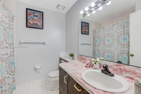 Condominio en venta en Miami, Florida, 2 dormitorios, 125.42 m2 № 2008257 - foto 22