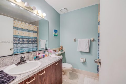 Condominio en venta en Miami, Florida, 2 dormitorios, 125.42 m2 № 2008257 - foto 18