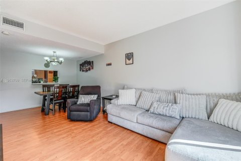 Condominio en venta en Miami, Florida, 2 dormitorios, 125.42 m2 № 2008257 - foto 5