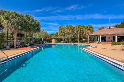 Condominio en venta en Miami, Florida, 2 dormitorios, 125.42 m2 № 2008257 - foto 28