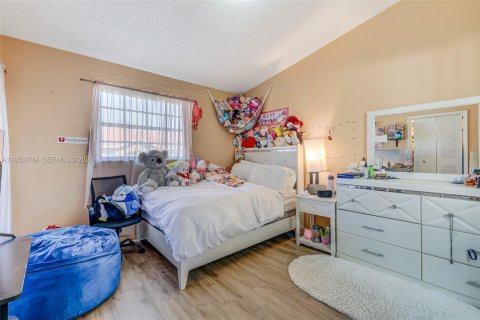 Condominio en venta en Miami, Florida, 2 dormitorios, 125.42 m2 № 2008257 - foto 19