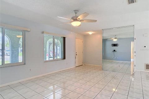 Villa ou maison à vendre à Port Orange, Floride: 3 chambres, 178 m2 № 2209643 - photo 12