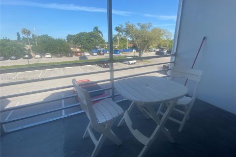Appartement à louer à Margate, Floride: 1 chambre, 63.17 m2 № 1889389 - photo 1