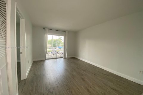 Appartement à louer à Margate, Floride: 1 chambre, 63.17 m2 № 1889389 - photo 3