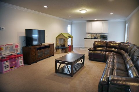 House in Kissimmee, Florida 8 bedrooms, 375.42 sq.m. № 1846538 - photo 26