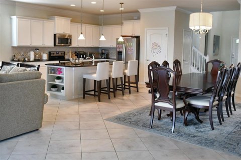 House in Kissimmee, Florida 8 bedrooms, 375.42 sq.m. № 1846538 - photo 7