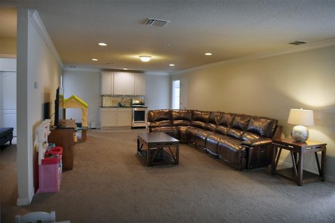 House in Kissimmee, Florida 8 bedrooms, 375.42 sq.m. № 1846538 - photo 25