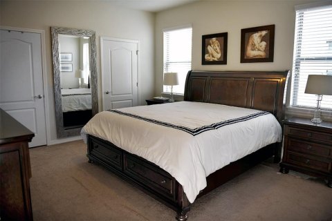 House in Kissimmee, Florida 8 bedrooms, 375.42 sq.m. № 1846538 - photo 15