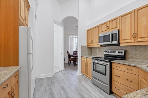 Купить виллу или дом в Норт-Порт, Флорида 12 комнат, 158.49м2, № 2212241 - фото 15