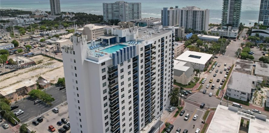 Condo in Miami Beach, Florida, 1 bedroom  № 2041818