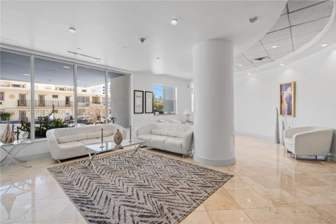 Condo in Miami Beach, Florida, 1 bedroom  № 2041818 - photo 7