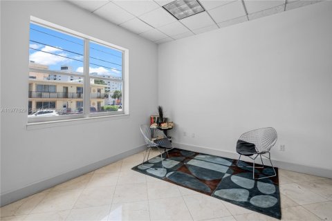 Condo in Miami Beach, Florida, 1 bedroom  № 2041818 - photo 8