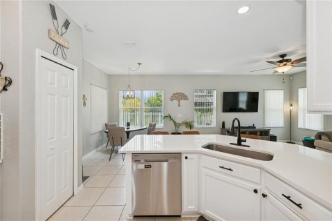 House in Winter Garden, Florida 4 bedrooms, 193.05 sq.m. № 1831993 - photo 15