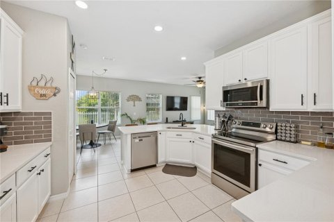 House in Winter Garden, Florida 4 bedrooms, 193.05 sq.m. № 1831993 - photo 16