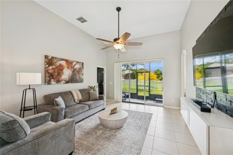 House in Winter Garden, Florida 4 bedrooms, 193.05 sq.m. № 1831993 - photo 9