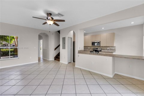Adosado en venta en Margate, Florida, 3 dormitorios, 141.86 m2 № 1999985 - foto 4
