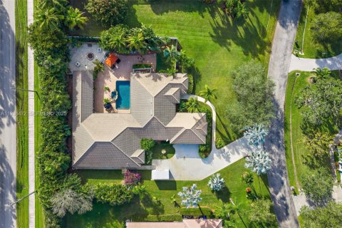 Casa en venta en Palm City, Florida, 5 dormitorios, 423.17 m2 № 1994510 - foto 1