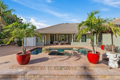 Casa en venta en Palm City, Florida, 5 dormitorios, 423.17 m2 № 1994510 - foto 19