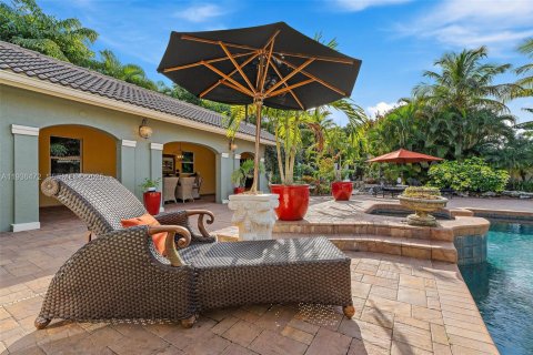 Casa en venta en Palm City, Florida, 5 dormitorios, 423.17 m2 № 1994510 - foto 17