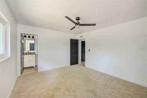 House in Hudson, Florida 3 bedrooms, 149.29 sq.m. № 1808496 - photo 21